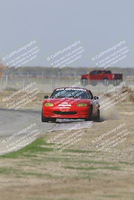media/Oct-25-2025-CalClub SCCA (Sat) [[34c778dfbe]]/Group 4/Qualifying/